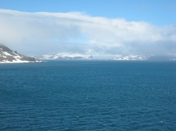 beautifulwaterantartica.jpg