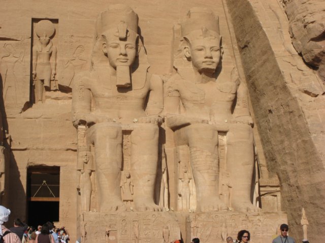 egyptabusimbel_10.jpg