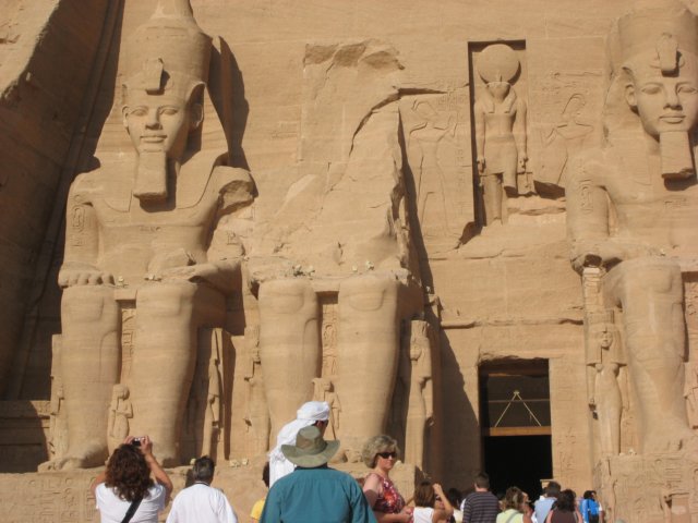 egyptabusimbel_11.jpg