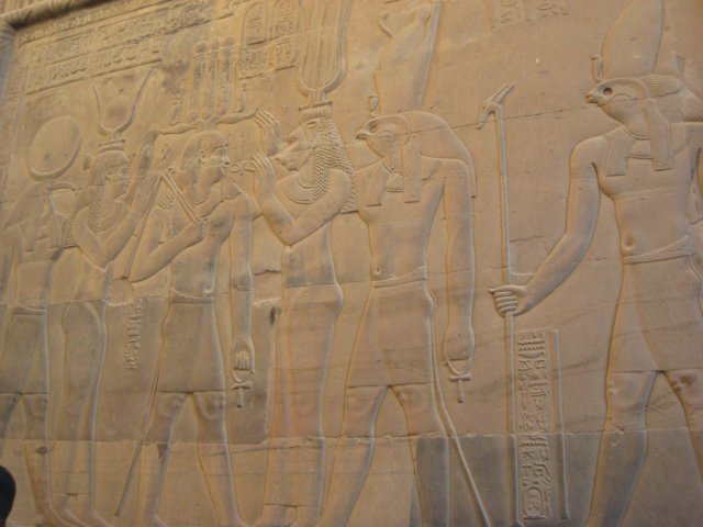 egyptkomombotemple_11.jpg