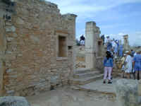 ibn_temple_of_apollo5.jpg (61792 bytes)